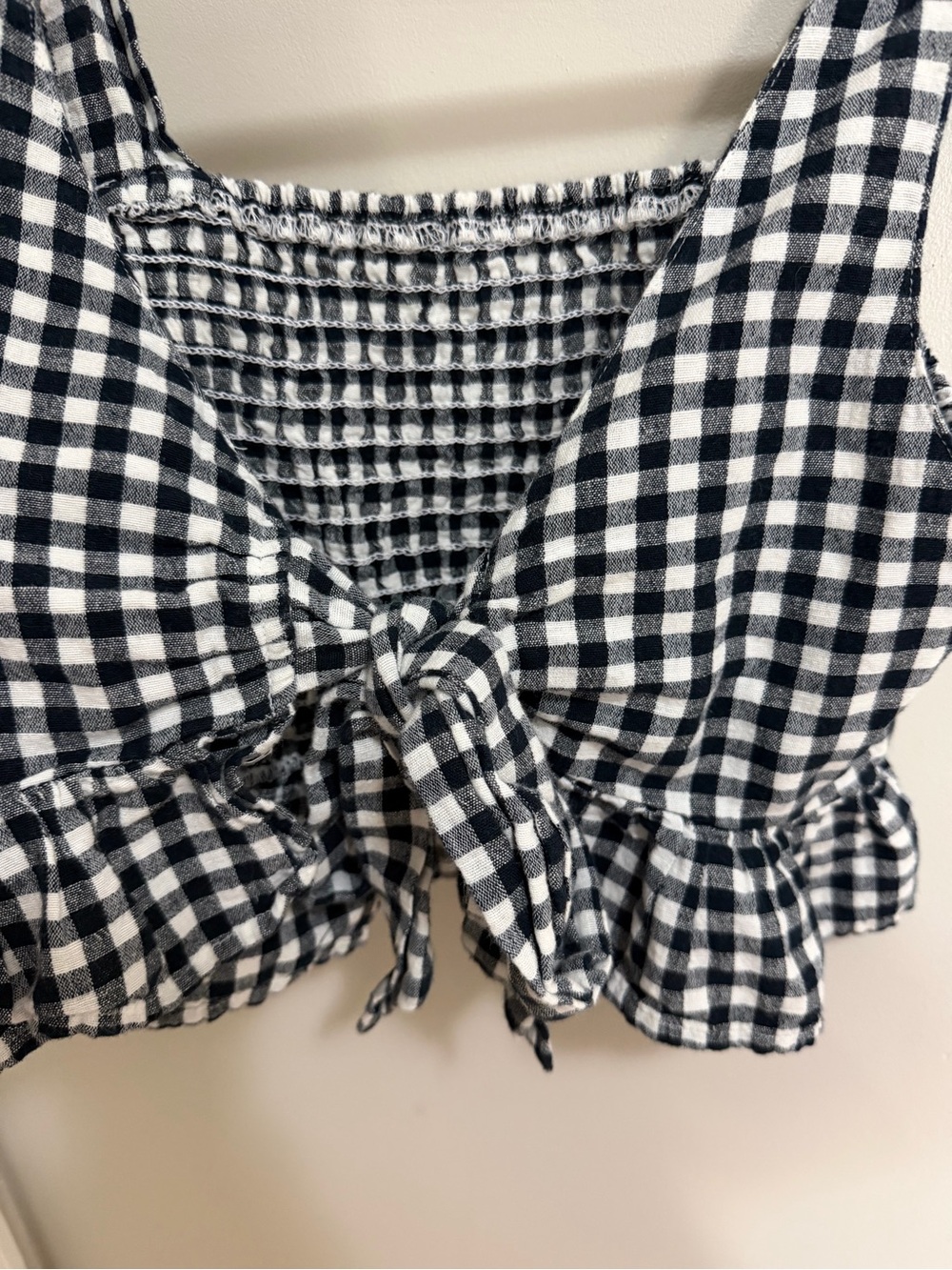 American Eagle Gingham Smocked Tie-Back Crop Top Ruffle Hem Linen Blend Small - Picture 5 of 9